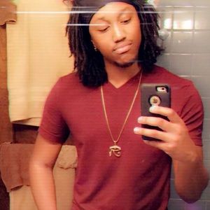 Meet your Posher, Leahcim